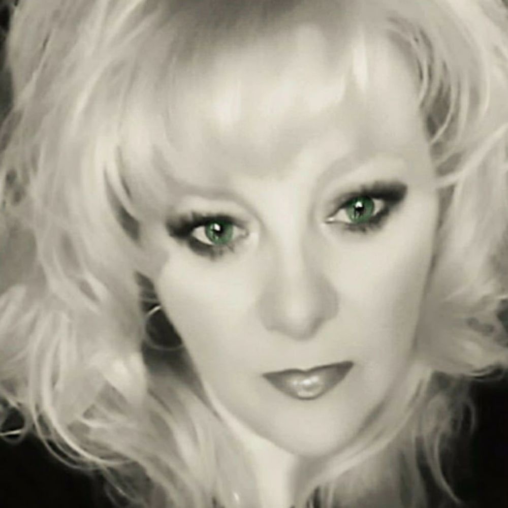 Meet your Posher, Kimberly